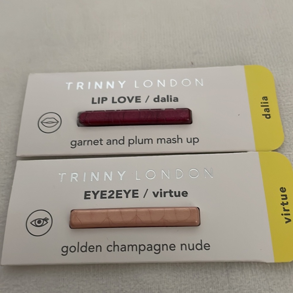 Makeup bundle - Picture 5 of 5